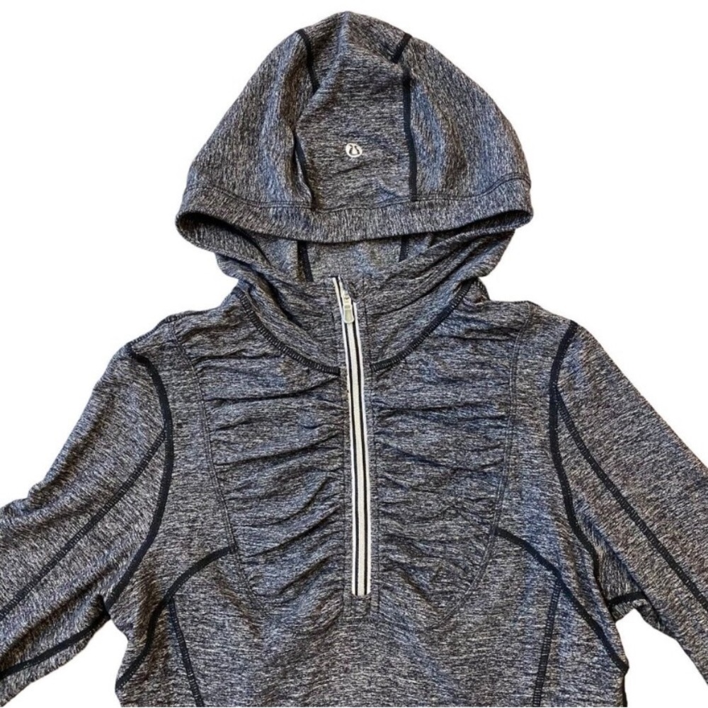 Lululemon Resolution 1/4 Zip Ponytail Hood Jacket Gray Heather Sz 2 (Retired)
